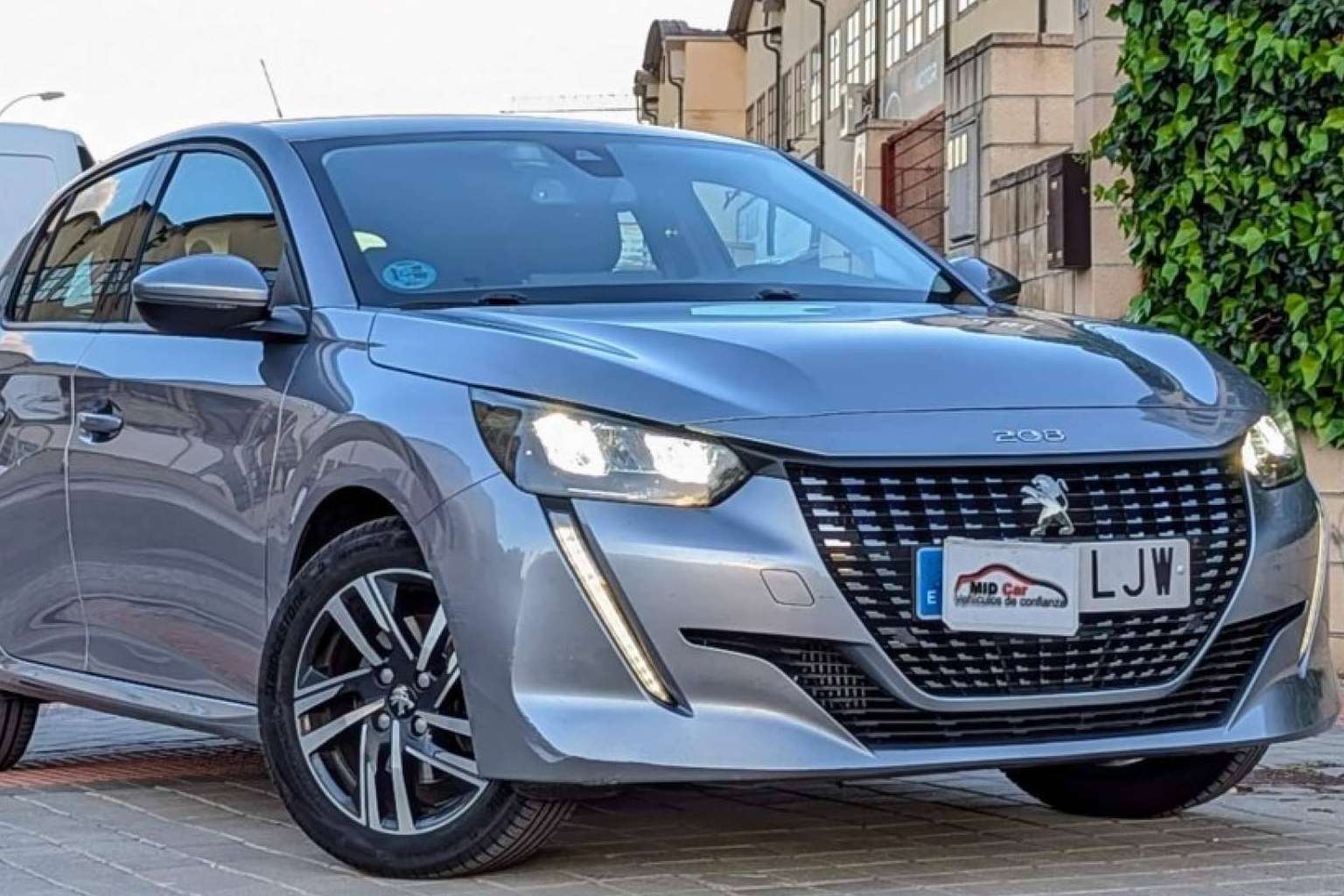 Claves y ventajas de la financiación de un vehículo, por Mid Car