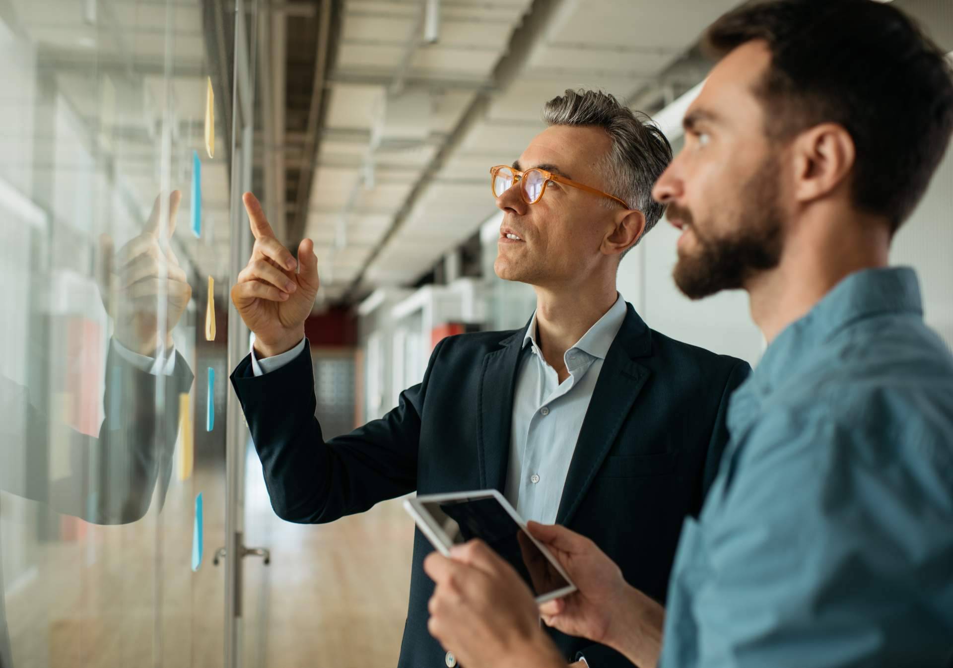 Transformación empresarial; doble máster en RRHH y gestión de talento con IA en la ENEB