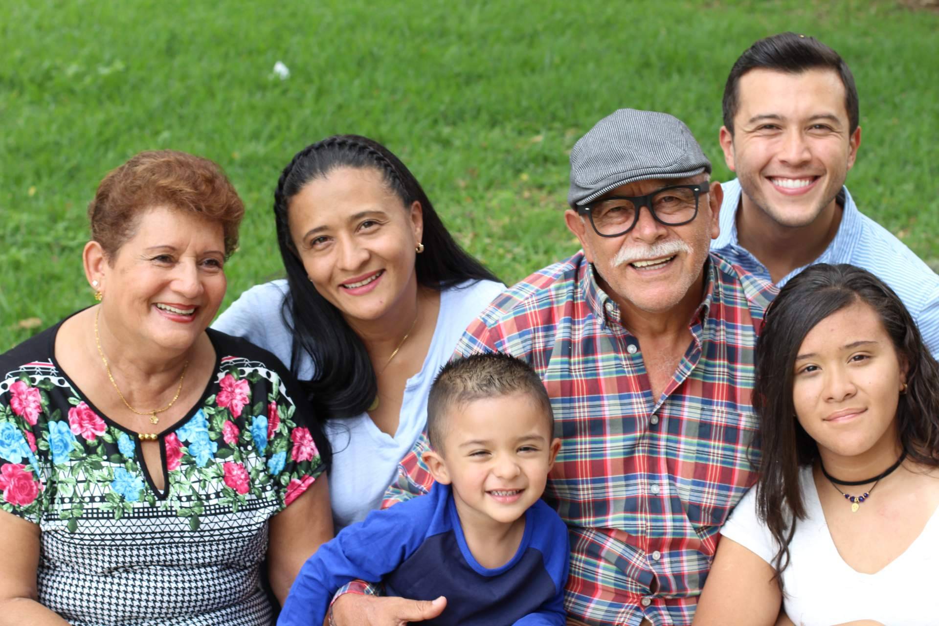 Arraigo social y sociolaboral, regulaciones esenciales para extranjeros