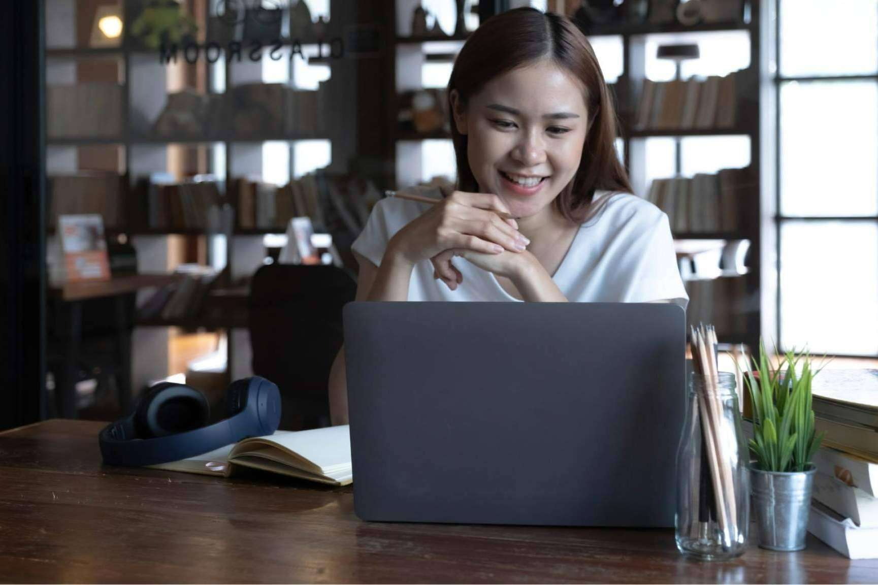 Plataformas online de formación personalizadas; la apuesta de iTopTraining para academias de oposiciones