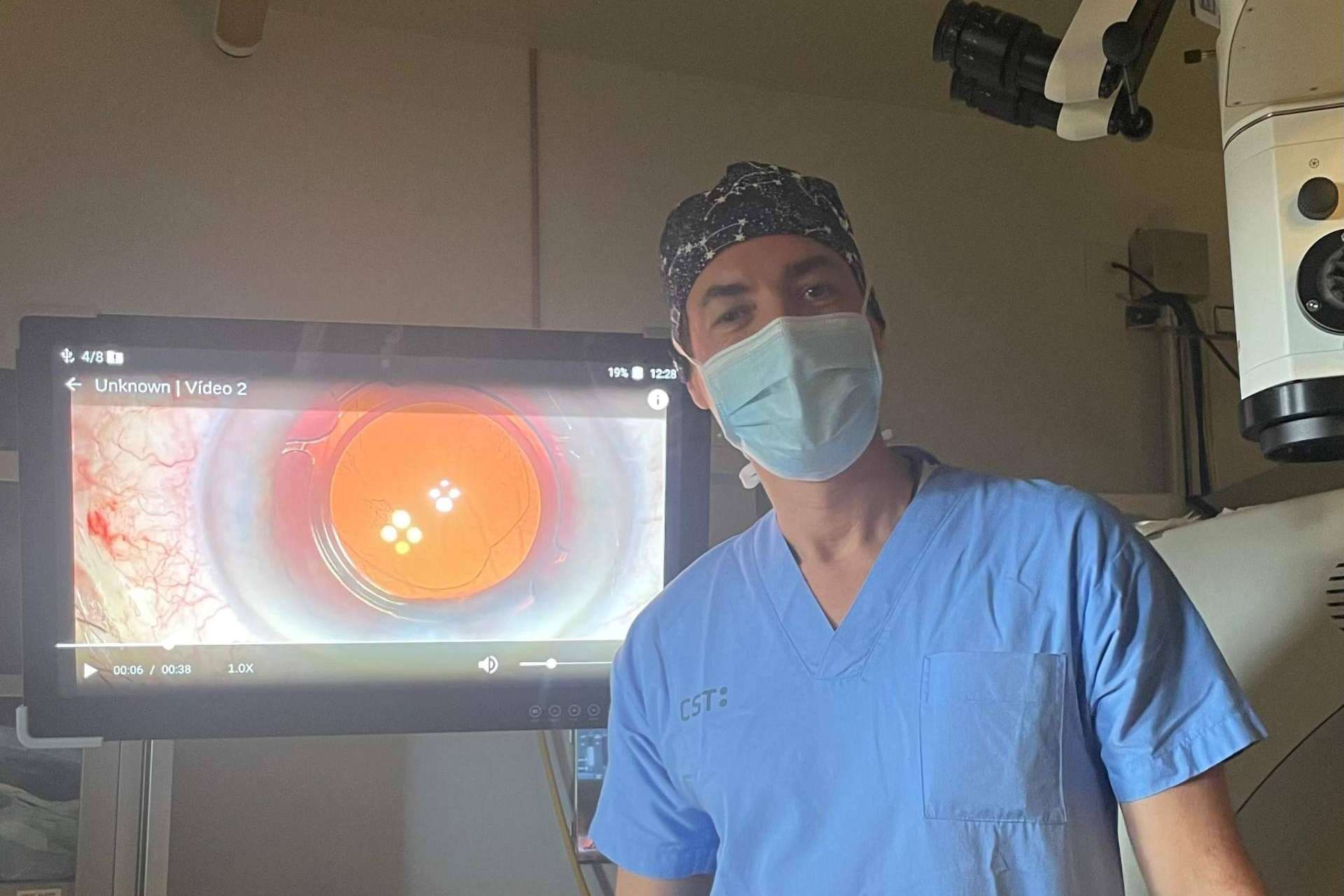 Revolución en la cirugía de presbicia con IA, Dr Jorge Pradas Chacón, Clinica Visionlaser