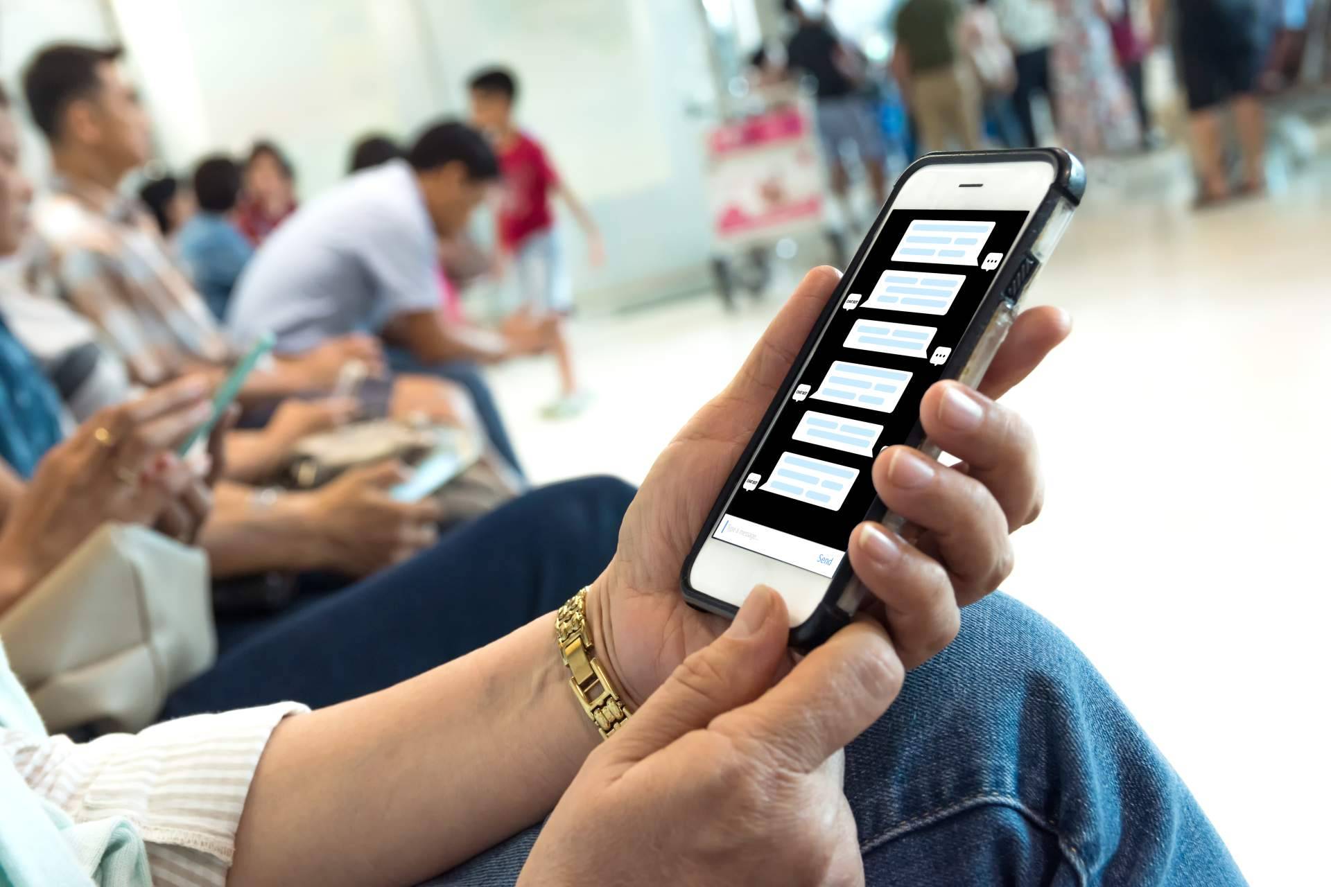 Empresas mejoran eficiencia con chatbots con IA desarrollados por Funneltropia