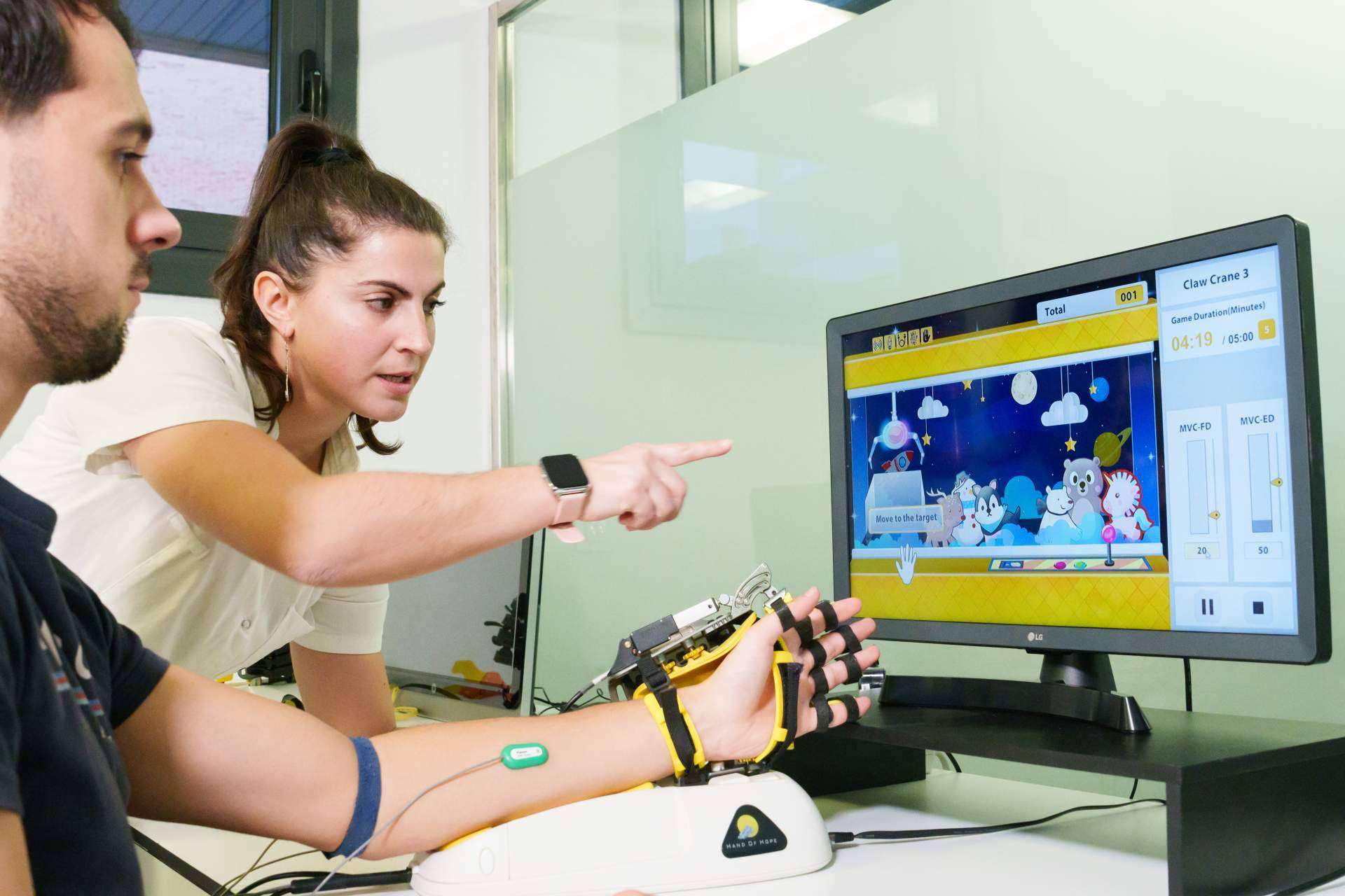 Movex Clinics impulsa la neurorehabilitación robótica avanzada con exoesqueletos de última generación