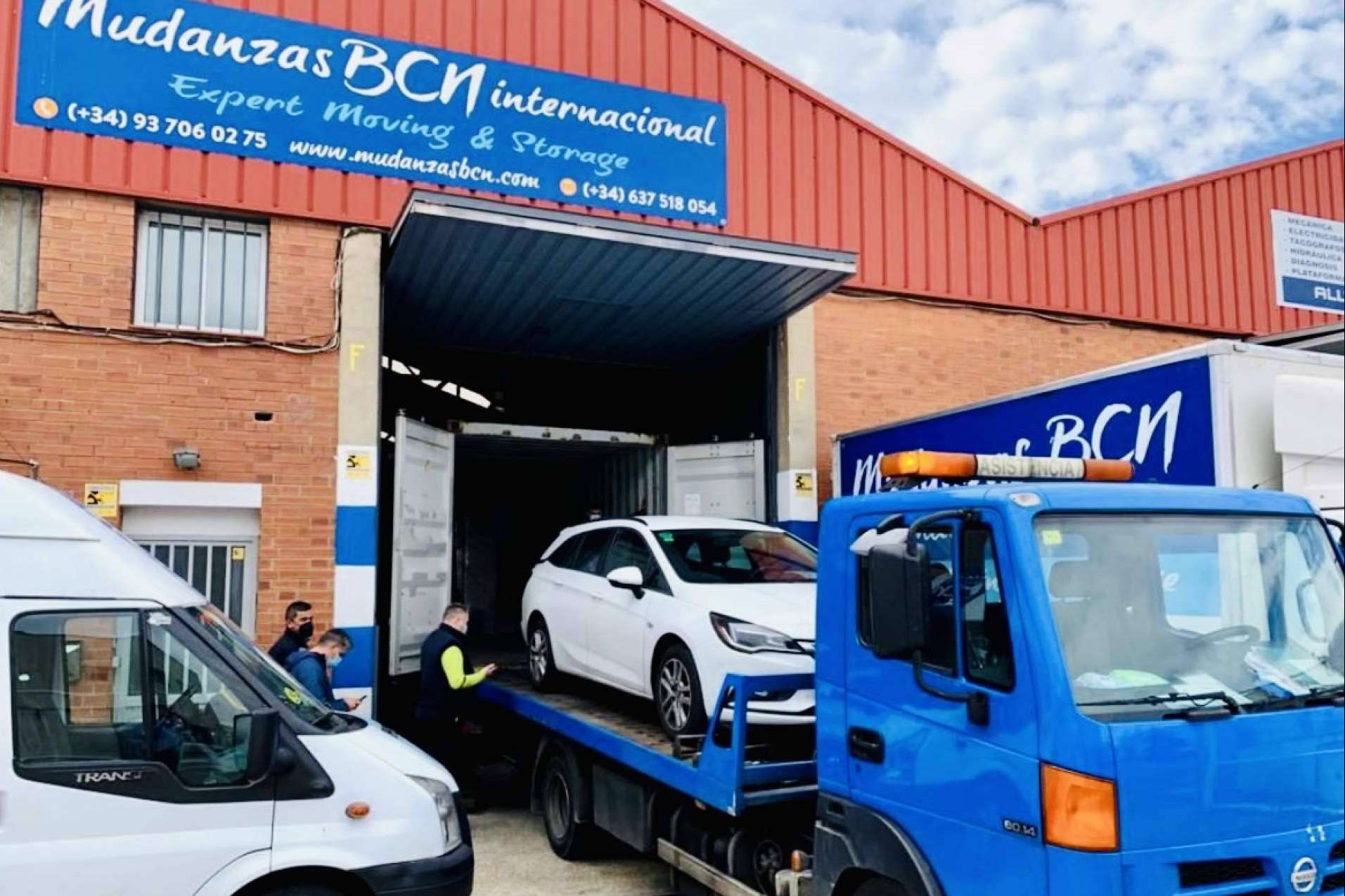 Flexibilidad y eficiencia en el transporte marítimo de enseres personales con Mudanzas BCN Internacional