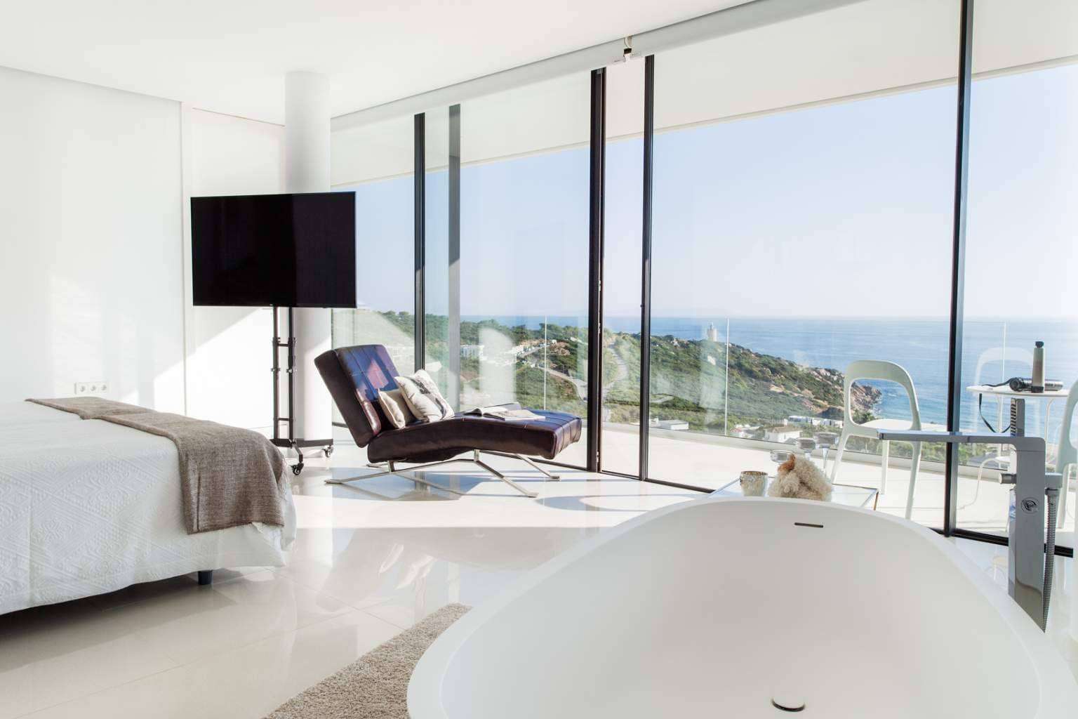 Villa Alkaram ofrece una experiencia exclusiva de descanso en una villa de lujo en Zahara de los Atunes
