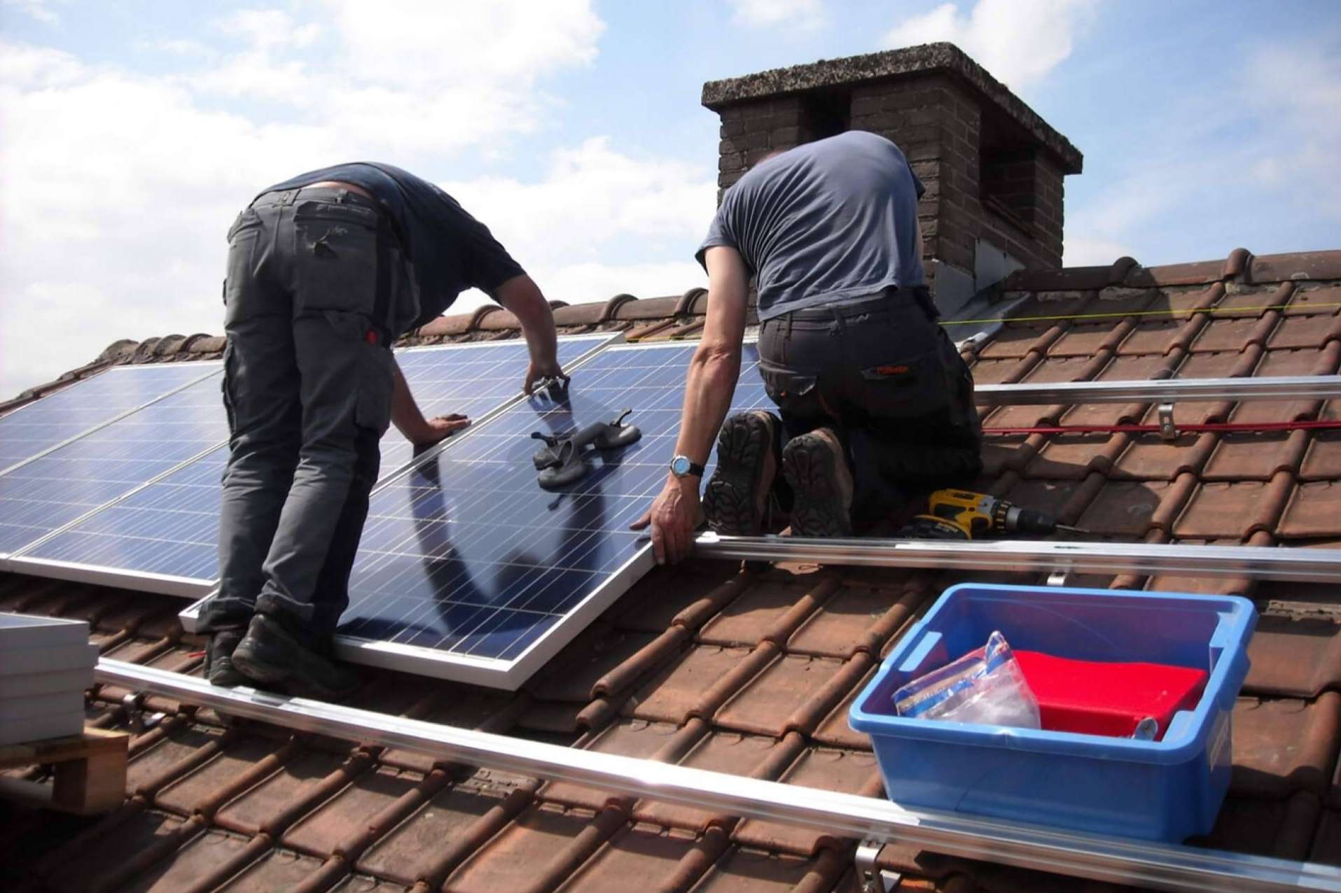 Innovasol combate la desinformación en ayudas solares con transparencia y compromiso real