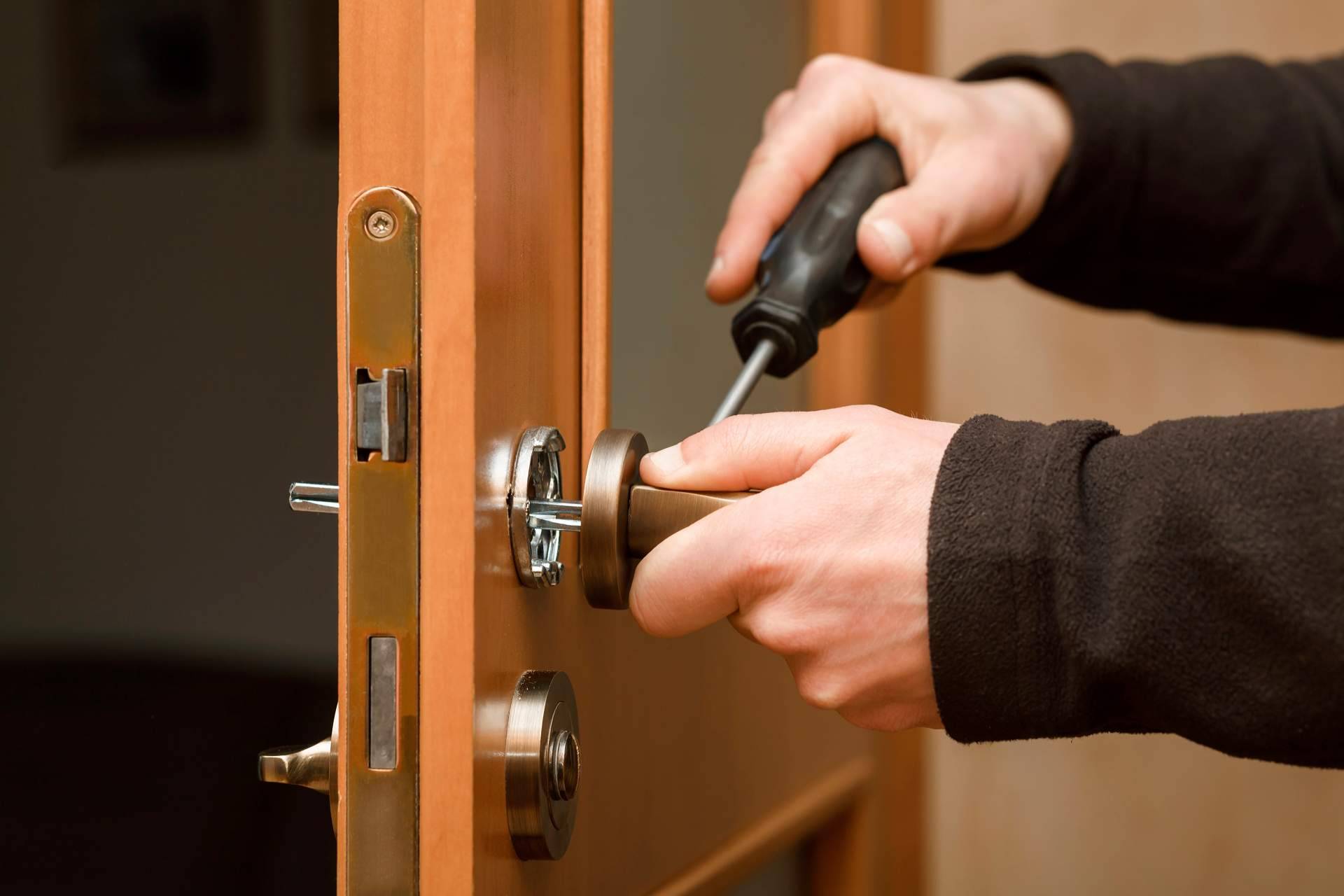 Servicio de cerrajería 24/7 en Alicante y Benidorm con garantía de calidad por Soluciones González