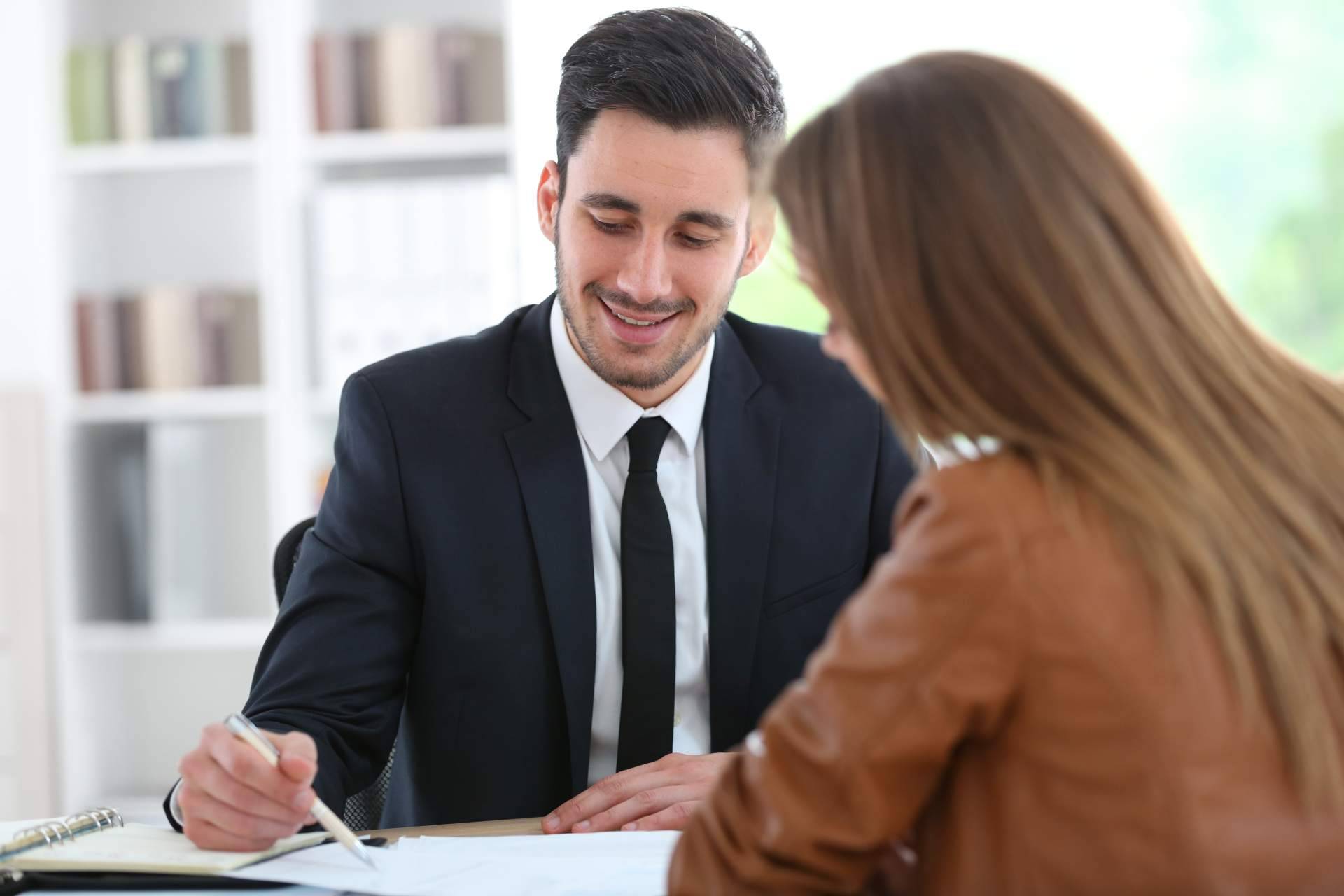 La asesoría integral de CEESA optimiza la gestión contable, fiscal y laboral de sus clientes