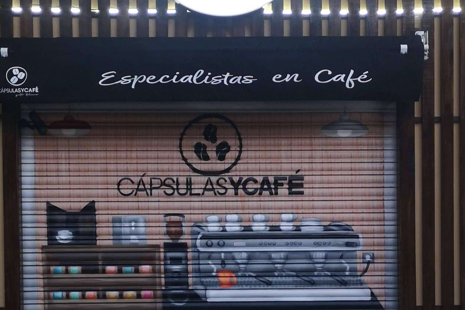Cápsulas y Café estrena espacio en Málaga con cafés de Colombia, Etiopía, Brasil y otros orígenes