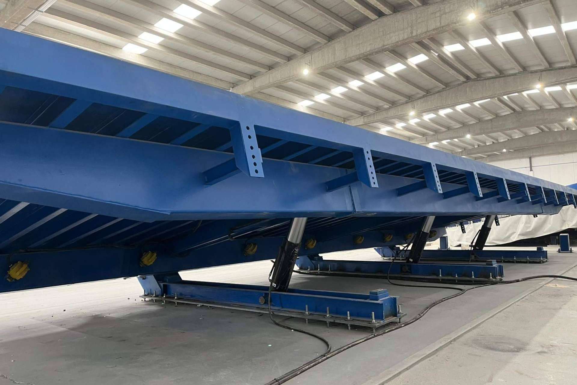 La empresa A-Eco expande sus instalaciones en Medina del Campo para impulsar la producción de viviendas prefabricadas