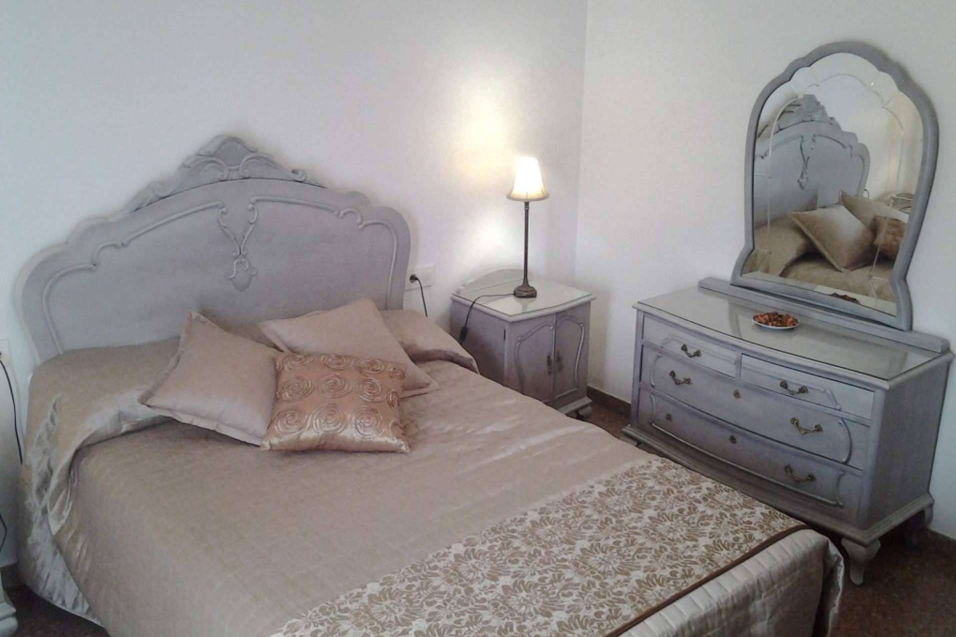 ¿Vale la pena lacar un mueble antiguo en lugar de comprar uno nuevo?