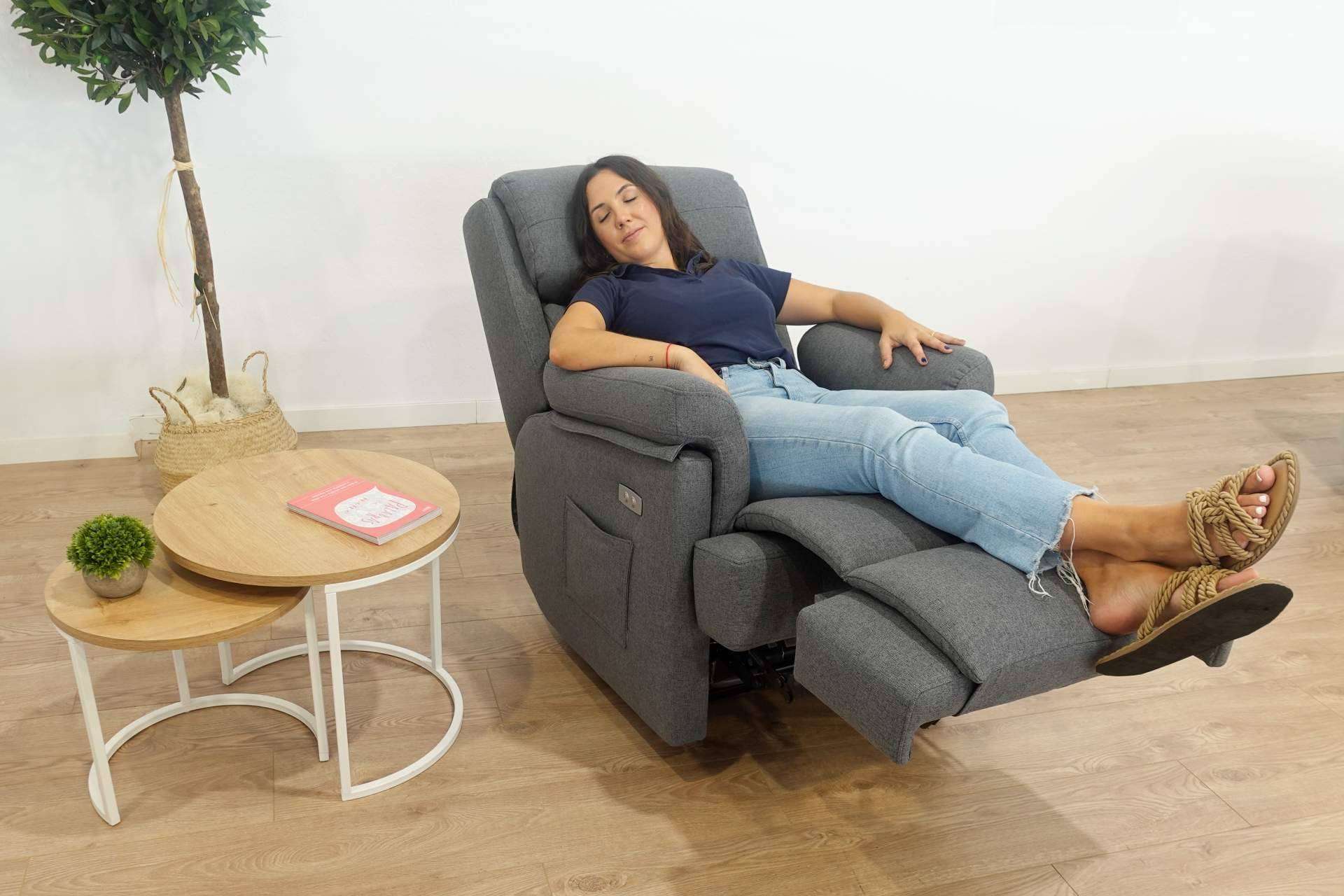 La personalización de sillones gana terreno en Sofás Valencia con nuevos tapizados y mecanismos