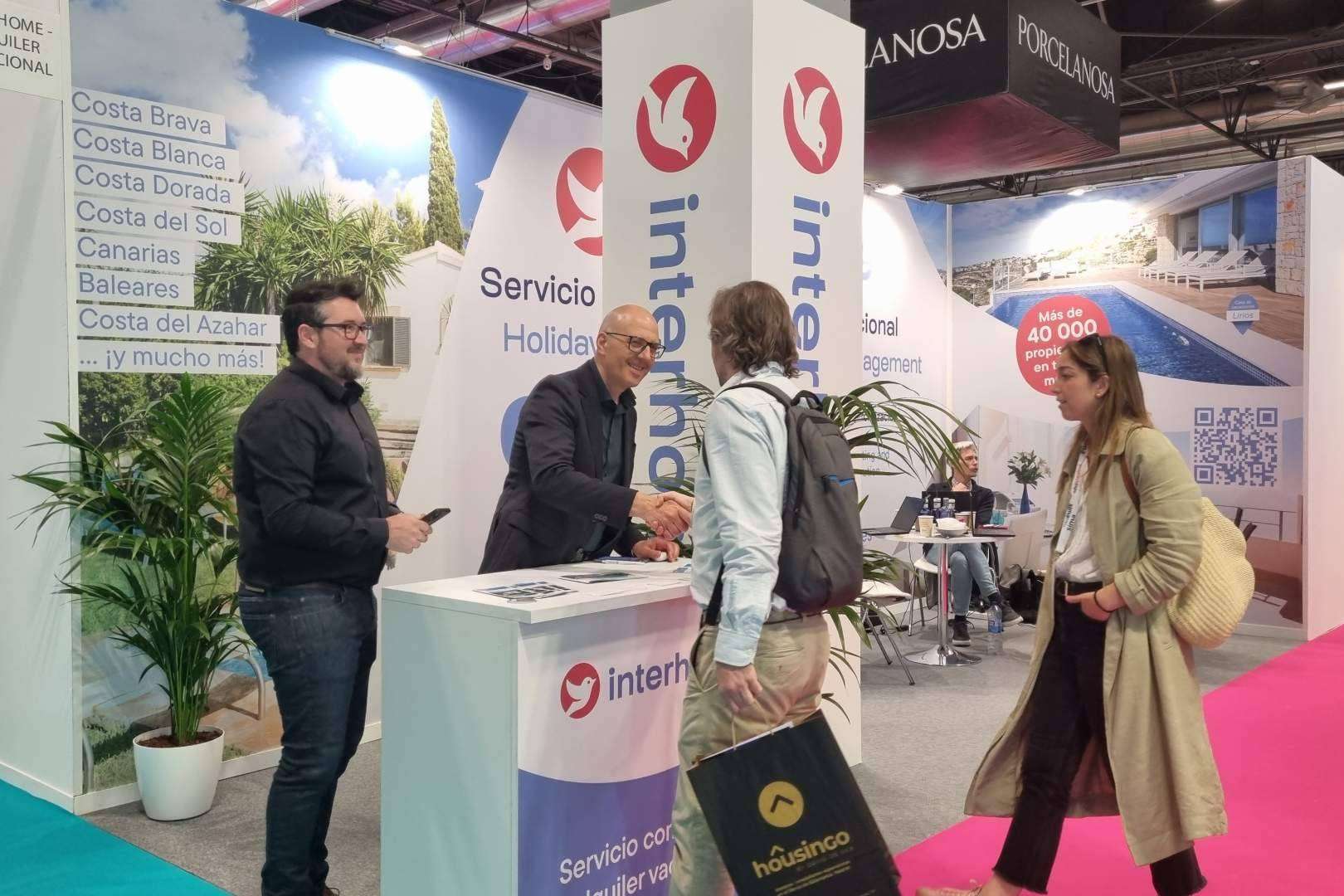 Interhome presenta su modelo de gestión vacacional en SIMA Madrid 2025