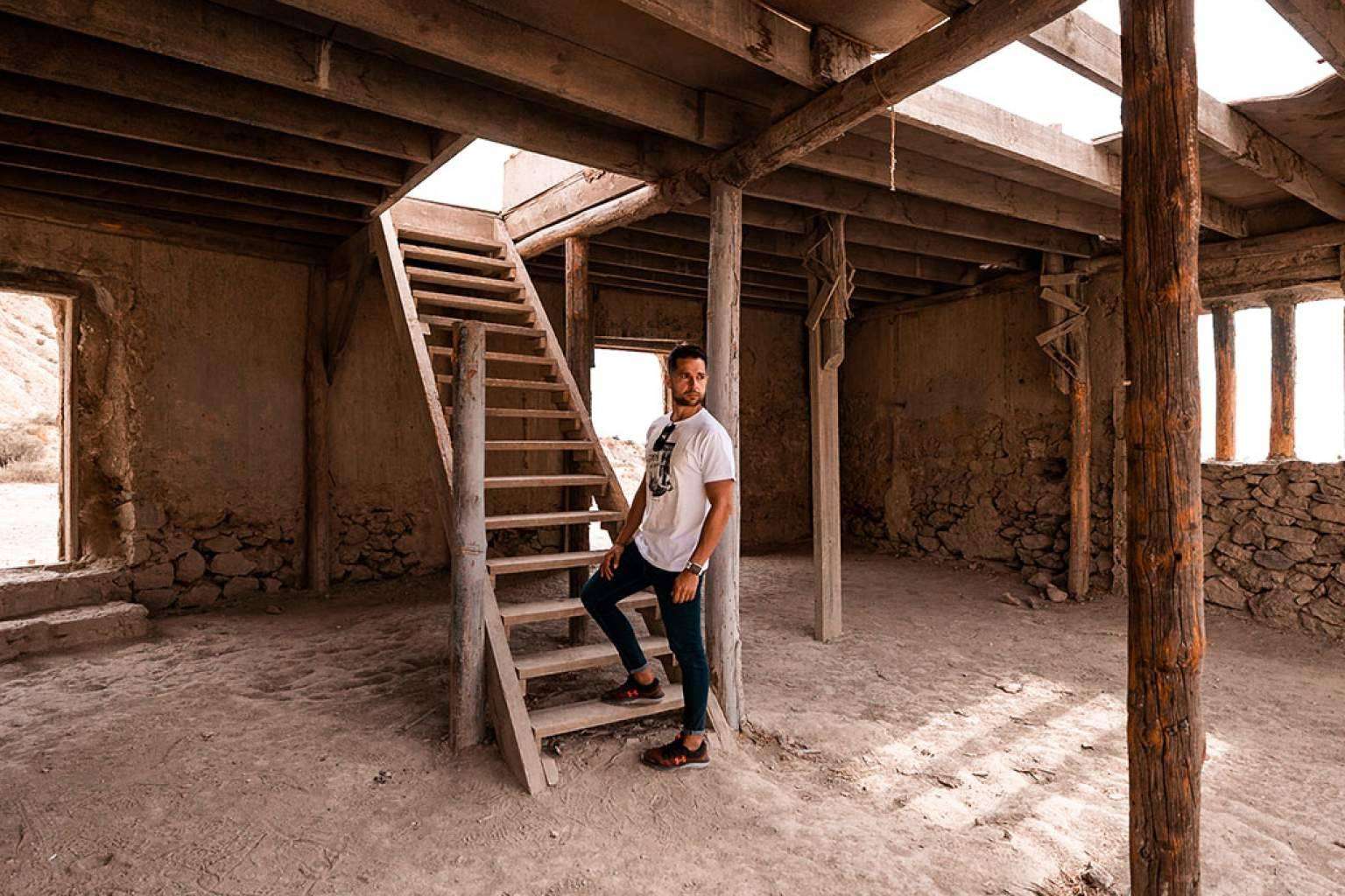 Ruta secreta por los escenarios de cine abandonados del desierto de Tabernas - Almería