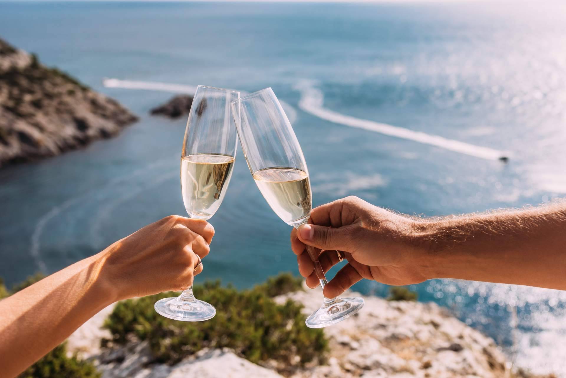 La cata a ciegas se convierte en tendencia en las experiencias de enoturismo de Naturelovers Wines