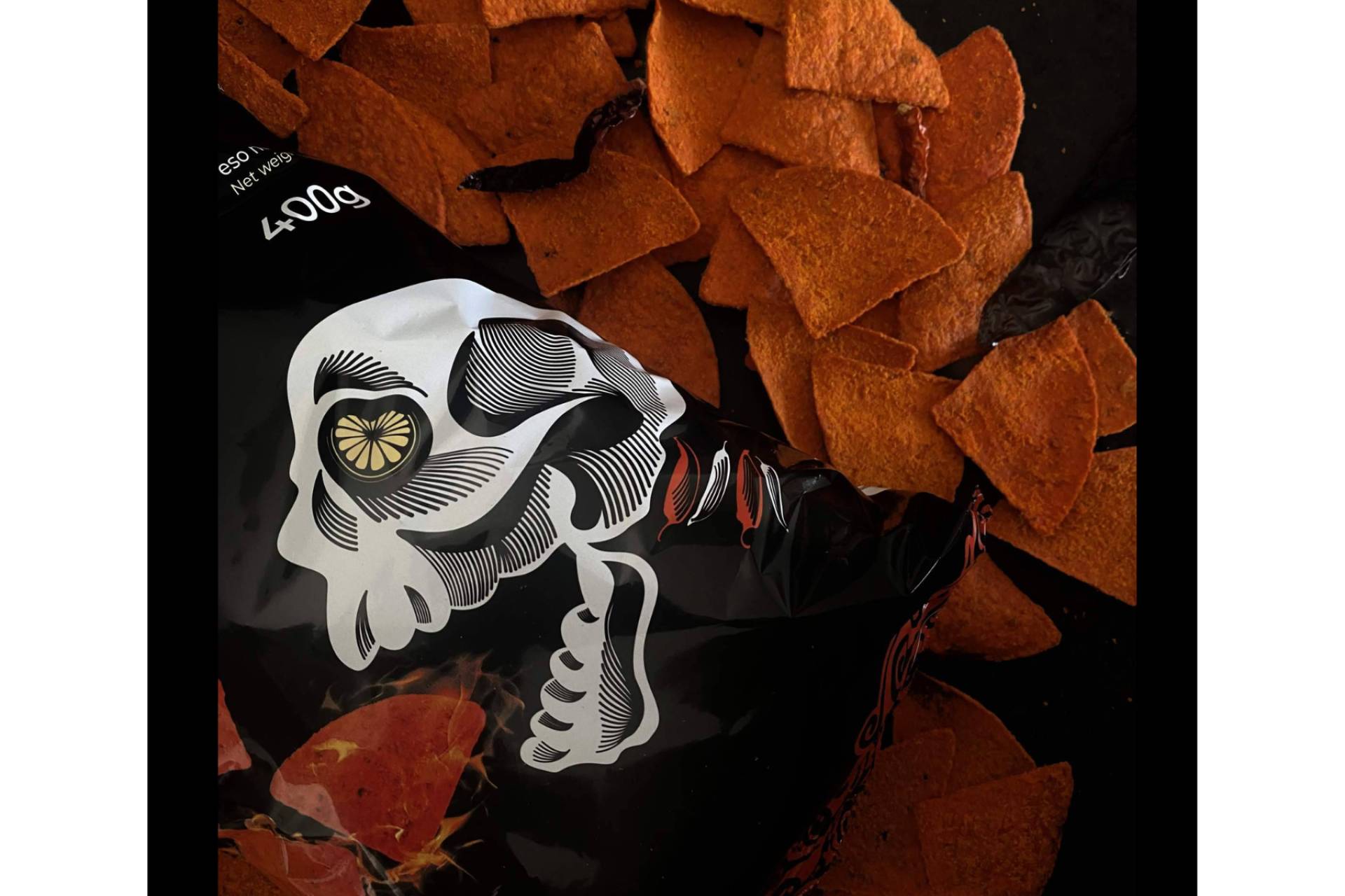 Los snacks picantes del momento; totopos enchilados