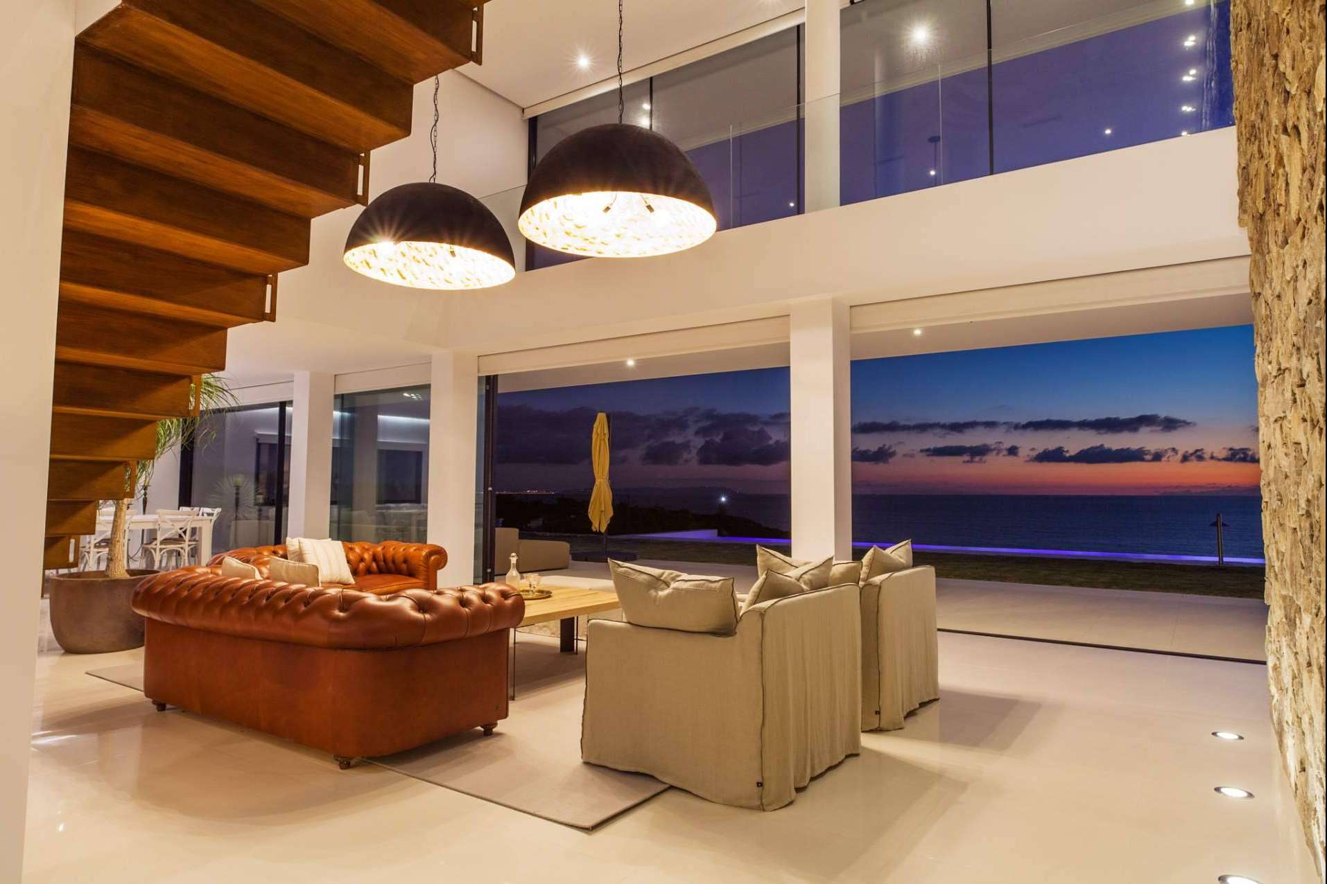 Villa Alkaram, el alquiler vacacional de villa de lujo privada con piscina y jacuzzi en Zahara de los Atunes