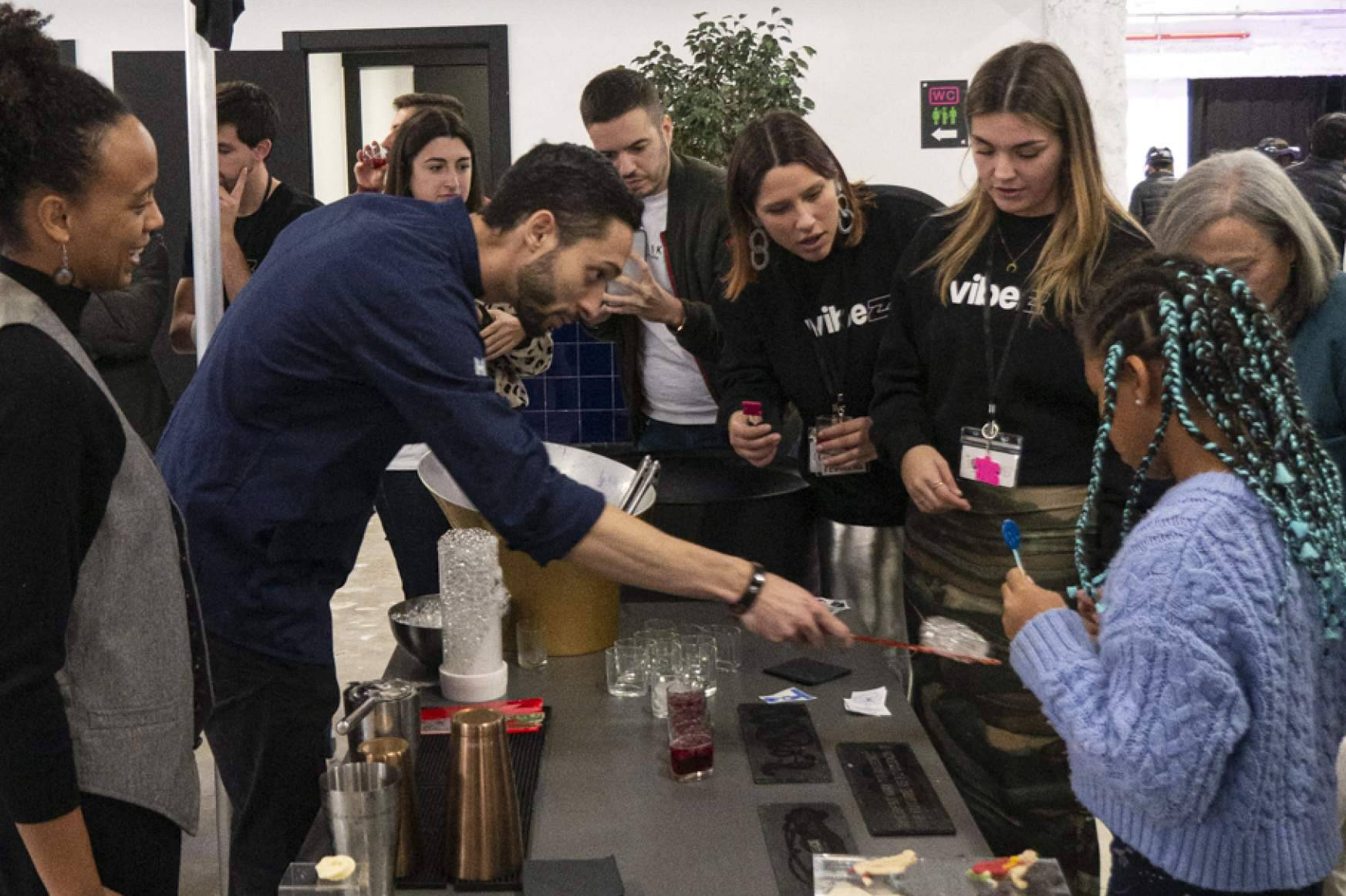 La Gen Z toma el escenario en el VIBEZ 2025, el festival de cultura digital emergente