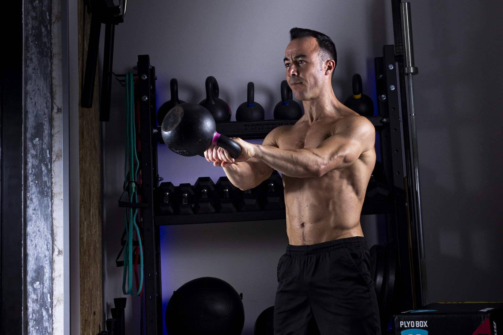 ¿Por qué el Entrenamiento con Kettlebells es clave para el éxito fitness?