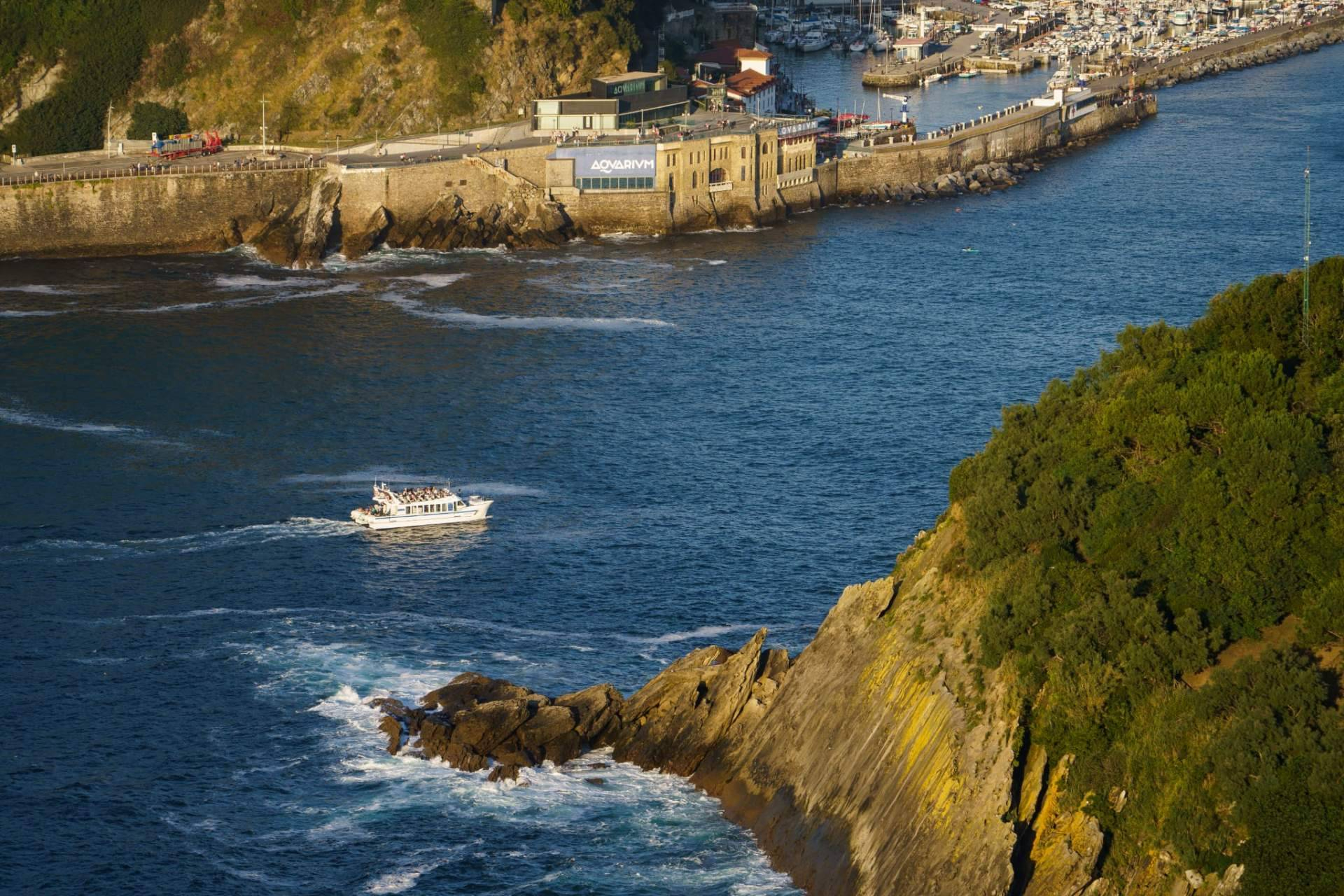 Futuro del turismo; navegación eficiente y silenciosa por la Bahía de La Concha