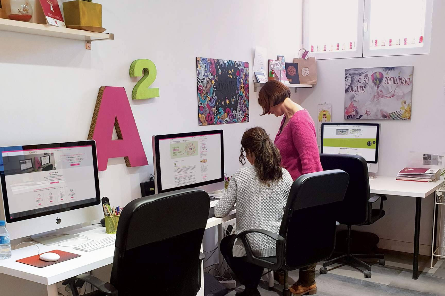 A2colores impulsa a las pymes con diseño gráfico, desarrollo web y tiendas online personalizadas
