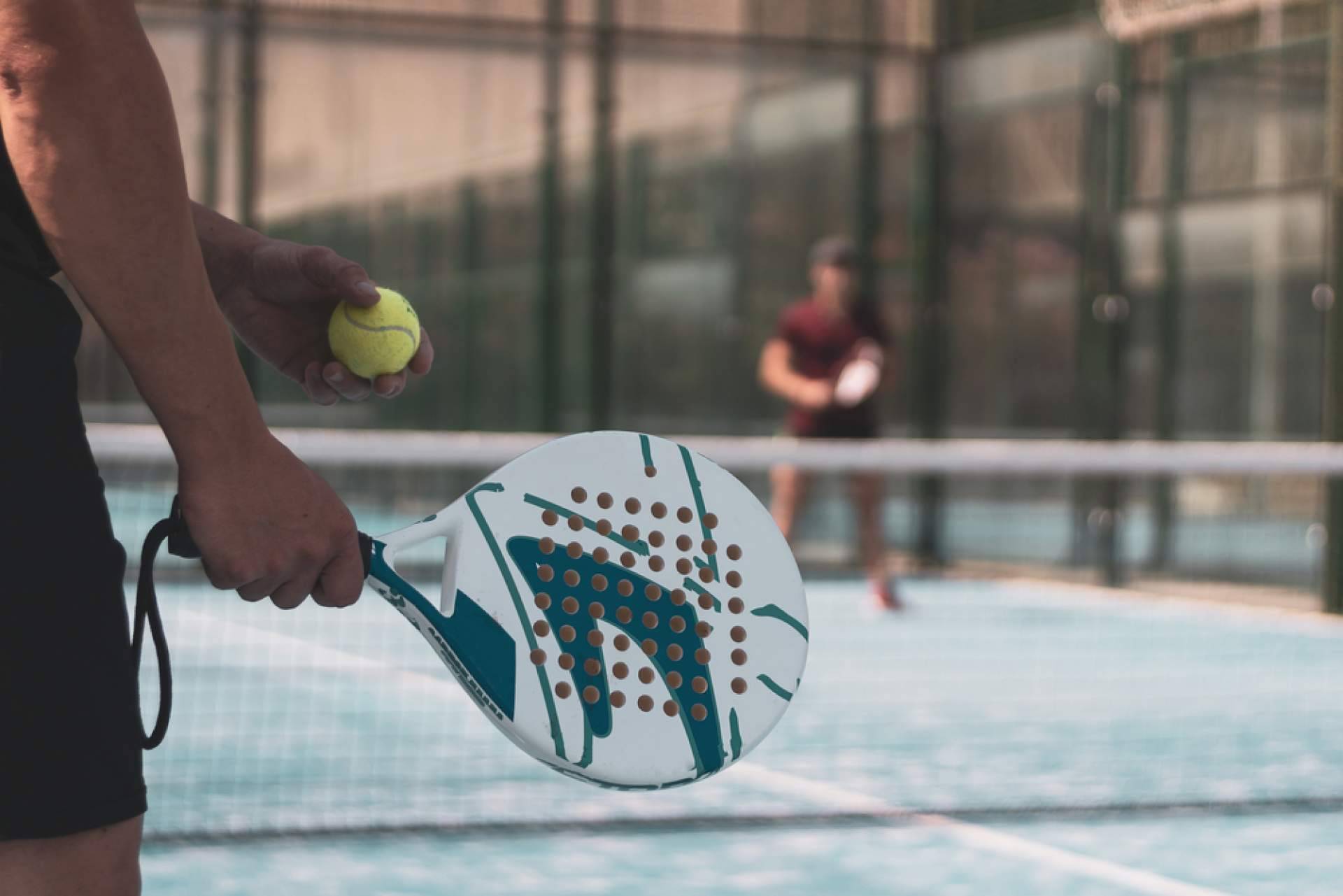 Estudiantes del MBA de ESIE participan en un torneo de pádel que refuerza los vínculos académicos
