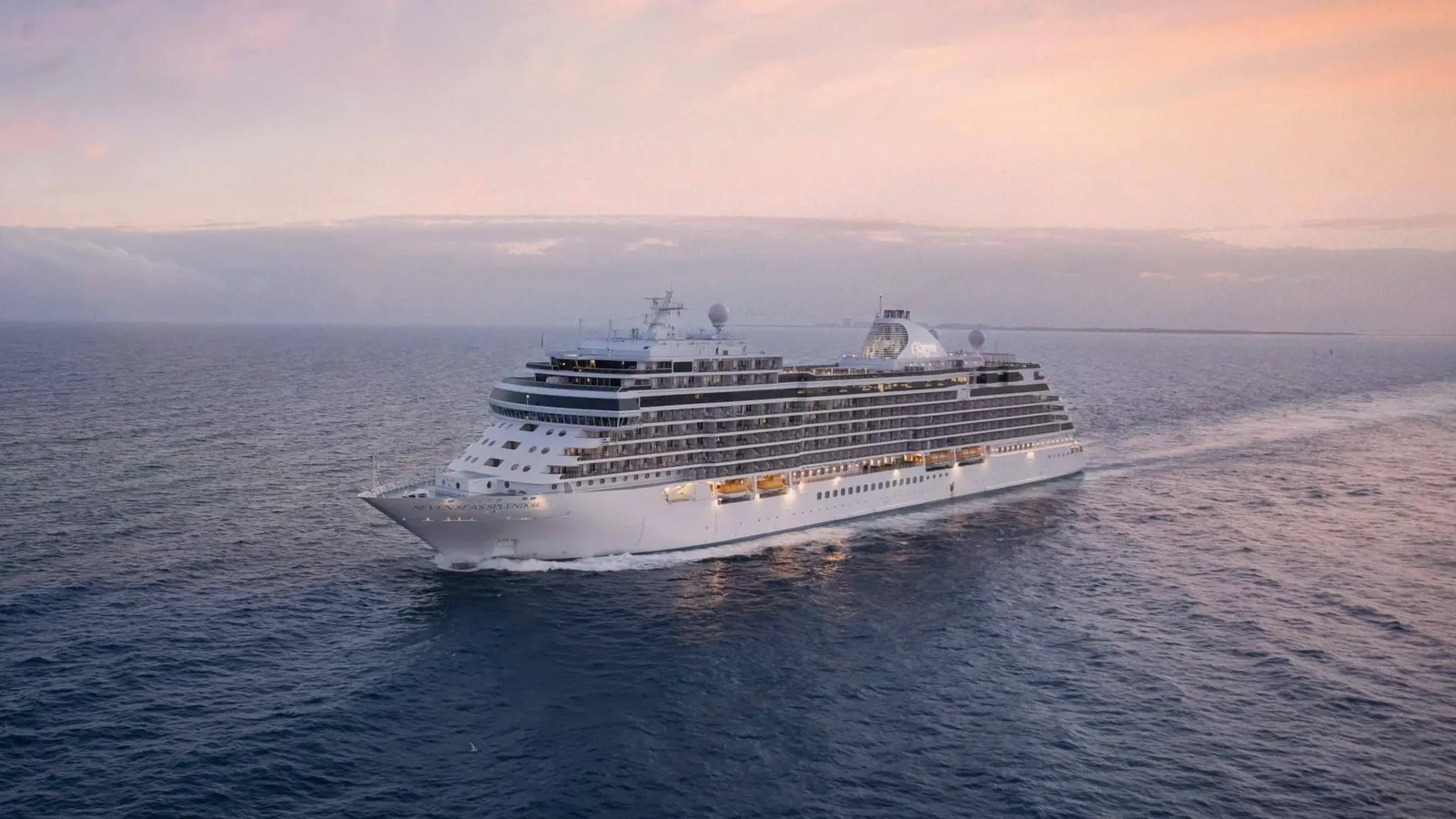 Regent Seven Seas Cruises® presenta el primer crucero de bienestar con ELEMIS, dentro de su Colección Spotlight Voyages 2027