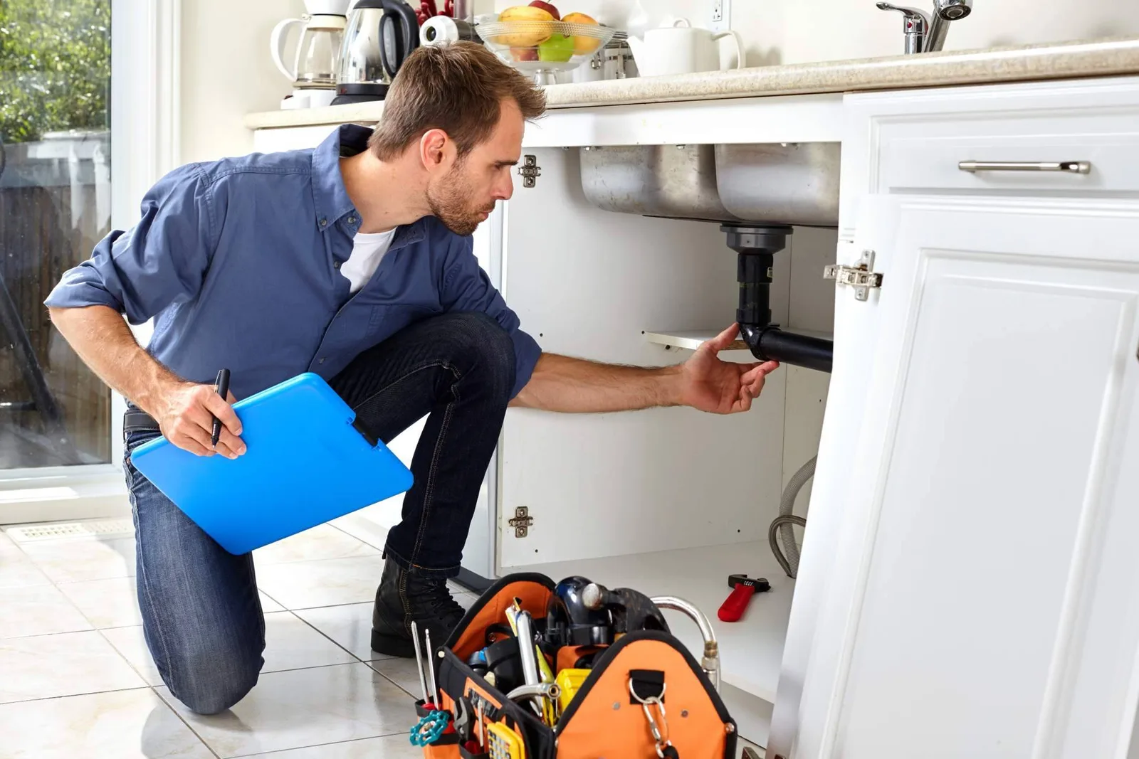 Reparaciones Nieto refuerza sus servicios de fontanería 24 horas en la provincia de Alicante