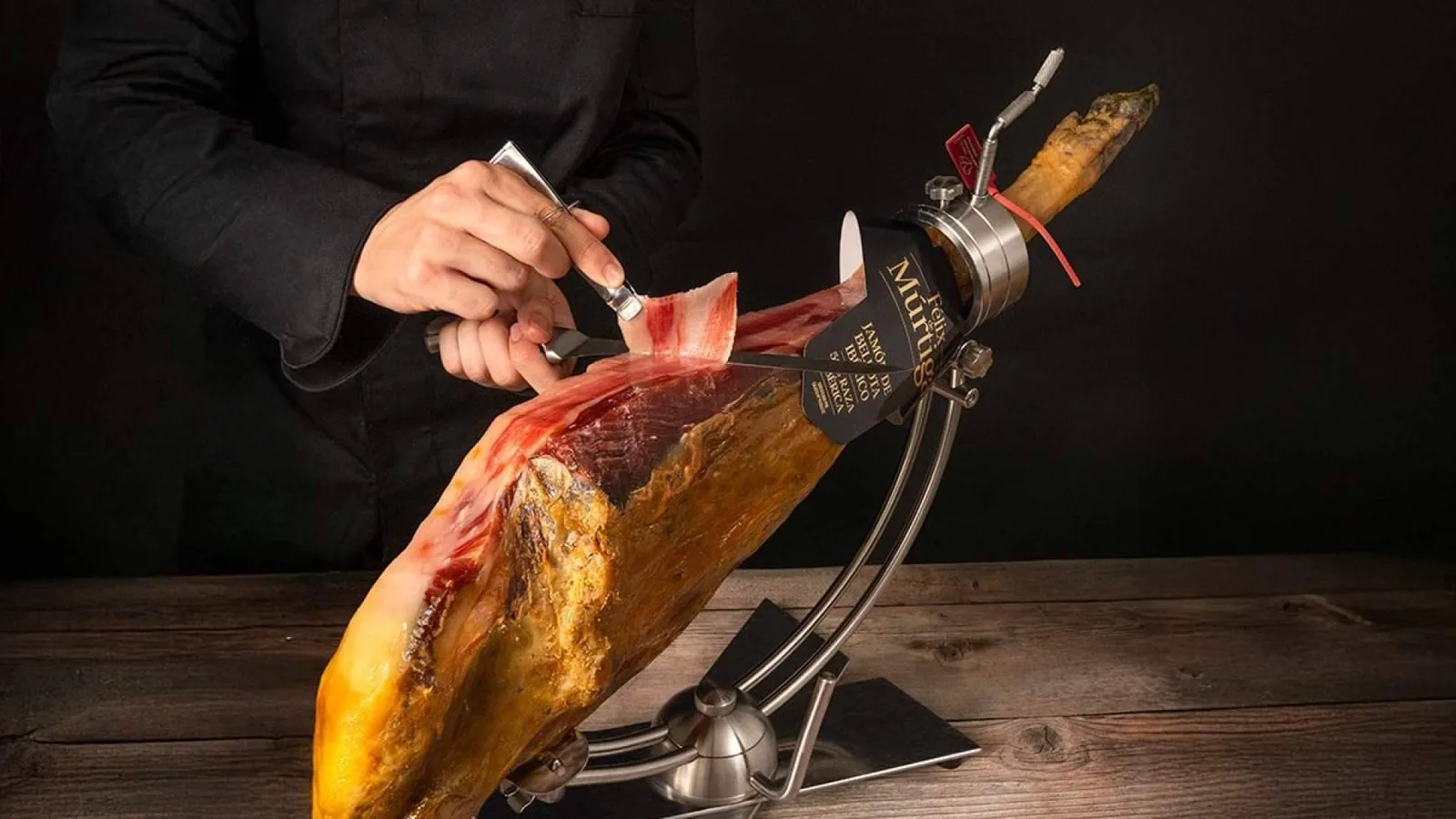 El ibérico también es para el verano; claves para conservar y servir una pieza con el calor
